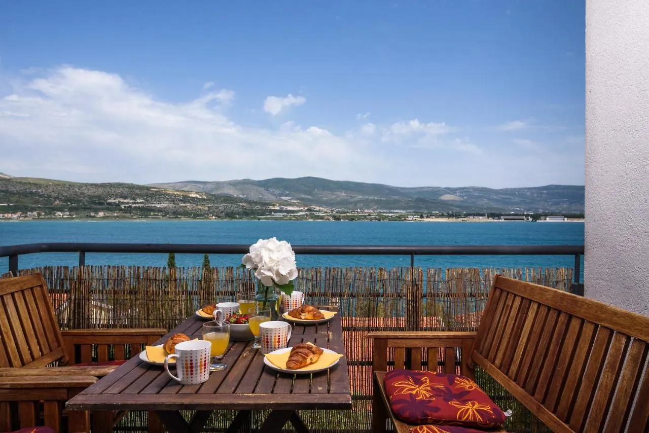 Aspen 2Bedroom Apartment With Seaview Trogir