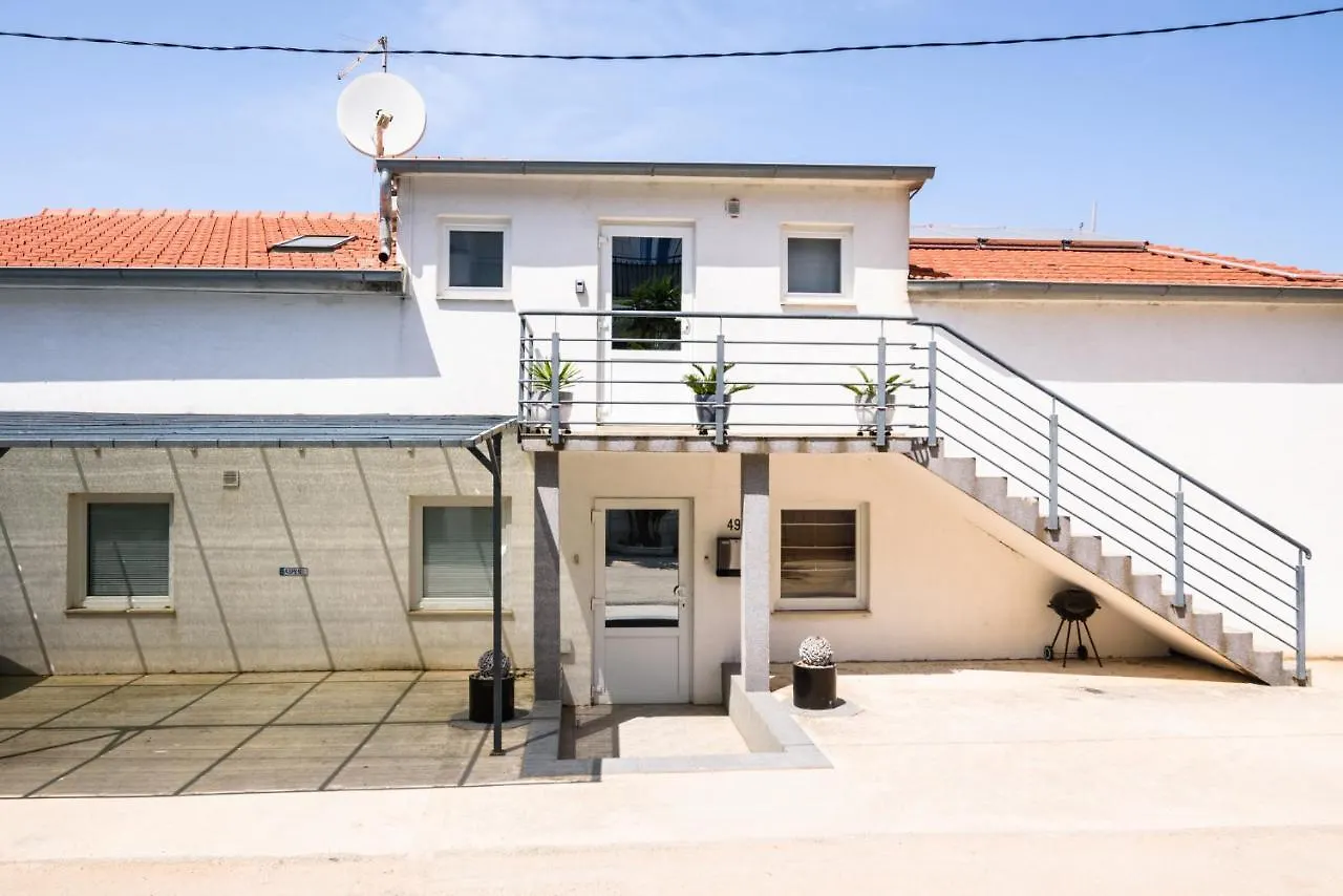 Aspen 2Bedroom Apartment With Seaview Trogir